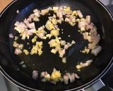 Une image de l'étape 7 de Poulet aux olives violettes, sauce crème au citron confit et coriandre.
