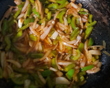A picture of step 3 of Noodles Pocket With Spring Roll Wrapper.