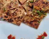 आलू मटर प्याज़ के परांठे (aloo matar pyaz ke parathe recipe in Hindi) रेसिपी चरण 10 फोटो