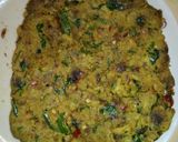 A picture of step 5 of Chicken sandwich paratha.