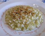 Foto del passaggio 4 della ricetta Risotto Con Crema Di Zucchine E Pistacchi