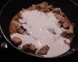 Foto del paso 5 de la receta Pollo con champiñones a la crema