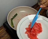 Foto langkah ke 1 dari resep Dadar Gulung Mawar.