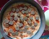 Foto langkah ke 4 dari resep Pizza sosis bakar.