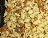 Une image de l'étape 4 de Pâtes aux Tomates cerises feta pesto.