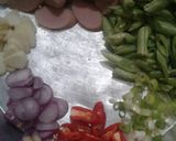 Foto langkah ke 1 dari resep Orak arik tahu sosis.