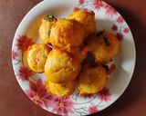 A picture of step 3 of Mysore Bonda.
