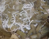 Foto del paso 2 de la receta: Borrajas con gulas