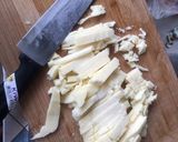 Hình bước làm 2 của món Cách làm bánh gạo Hàn Quốc Tteokbokki đơn giản