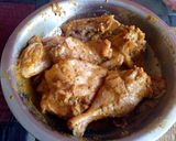 A picture of step 2 of Chicken kali mirch with chur chur naan.