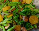 Gambar langkah 5 resipi Kacang Buncis Tauhu Telur Bersama Udang.