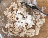 รูปขั้นตอนการทำที่ 1 ของ ยำกลีบบัว ไก่กรอบ 🌸🍗