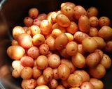 Foto del paso 1 de la receta: Papitas picositas