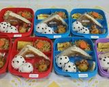 Foto langkah ke 2 dari resep Bekal Anak Bento Dimsum, Mie Goreng, Telur Dadar & Roti Bakar 😍.