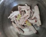 Foto langkah ke 1 dari resep Ceker Mercon.
