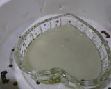 A picture of step 5 of Five-Color Bánh Da Lợn (Vietnamese Steamed Layer Cake).