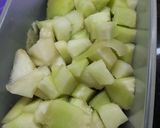 Foto del paso 1 de la receta: Copa de melón y fresita con granadina