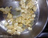 A picture of step 1 of Dhaba style paneer do pyaza.