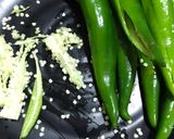 मिर्ची वड़ा (mirchi vada recipe in HIndi) रेसिपी चरण 2 फोटो