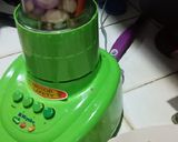 Foto langkah ke 2 dari resep Patin Kemangi Kuah Kuning.