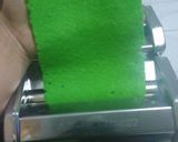 Foto langkah ke 3 dari resep Stik Ubi Rasa Pandan.