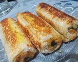 A picture of step 4 of Bread potatoe spinach roll.
