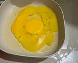 Foto langkah ke 1 dari resep Telur Dadar Pedas.