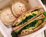 รูปขั้นตอนการทำที่ 3 ของ แซนวิชอกไก่ในร่างน้องหมู🐷🥪