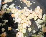 Foto del paso 1 de la receta: Pasta con verdura y gambas