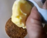 A picture of step 2 of Biscof Lotus Spread.