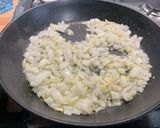 Une image de l'étape 5 de Aubergines farcies au bœuf, tomates et courgette.