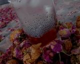 عکس مرحله 1 از دستور شربت گل محمدی