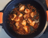 Foto del paso 5 de la receta: Arroz de rape y gambón