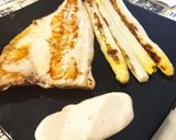 Foto del paso 7 de la receta: Lubina Salvaje a la Plancha con Espárragos Blancos Y Mayonesa de Humo