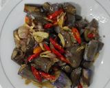 Foto langkah ke 3 dari resep Tumis terong.