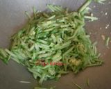 Foto langkah ke 7 dari resep Labu siam tumis telur.