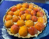 Une image de l'étape 12 de Tarte aux abricots, miel et crème vanille.