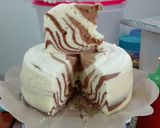 Foto langkah ke 7 dari resep Zebra Cake.