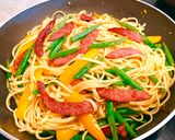 Hình bước làm 2 của món Mì Ý Xào