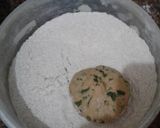 A picture of step 4 of Methi Paratha.