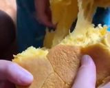 Hình bước làm 9 của món Vào bếp cùng con: bánh mì sandwich gấc sữa tươi