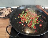 A picture of step 5 of Chicken and Vegetable Paella.
