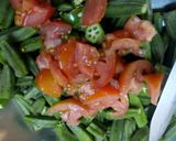 A picture of step 3 of Masala Bhindi.