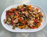 Une image de l'étape 23 de Poulet mariné grillé aux poivrons et courgette.