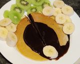 صورة لخطوة 1 من وصفة ميني بان كيك مع الفاكهة وصوص الشكولا 🥞🍌🍫