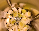 Foto del paso 1 de la receta: Crema de patatas, puerro y zanahorias en Thermomix