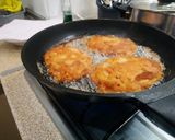 Foto del paso 1 de la receta: Filetes de cerdo con queso 🧀 🐽