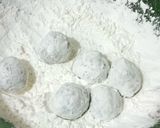 Foto langkah ke 2 dari resep Sweet and Sour Meatball.