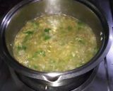 A picture of step 4 of Chicken spinach egg drop soup.