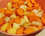 Pulyka édesburgonyával és almával recept fázis 1 fotója